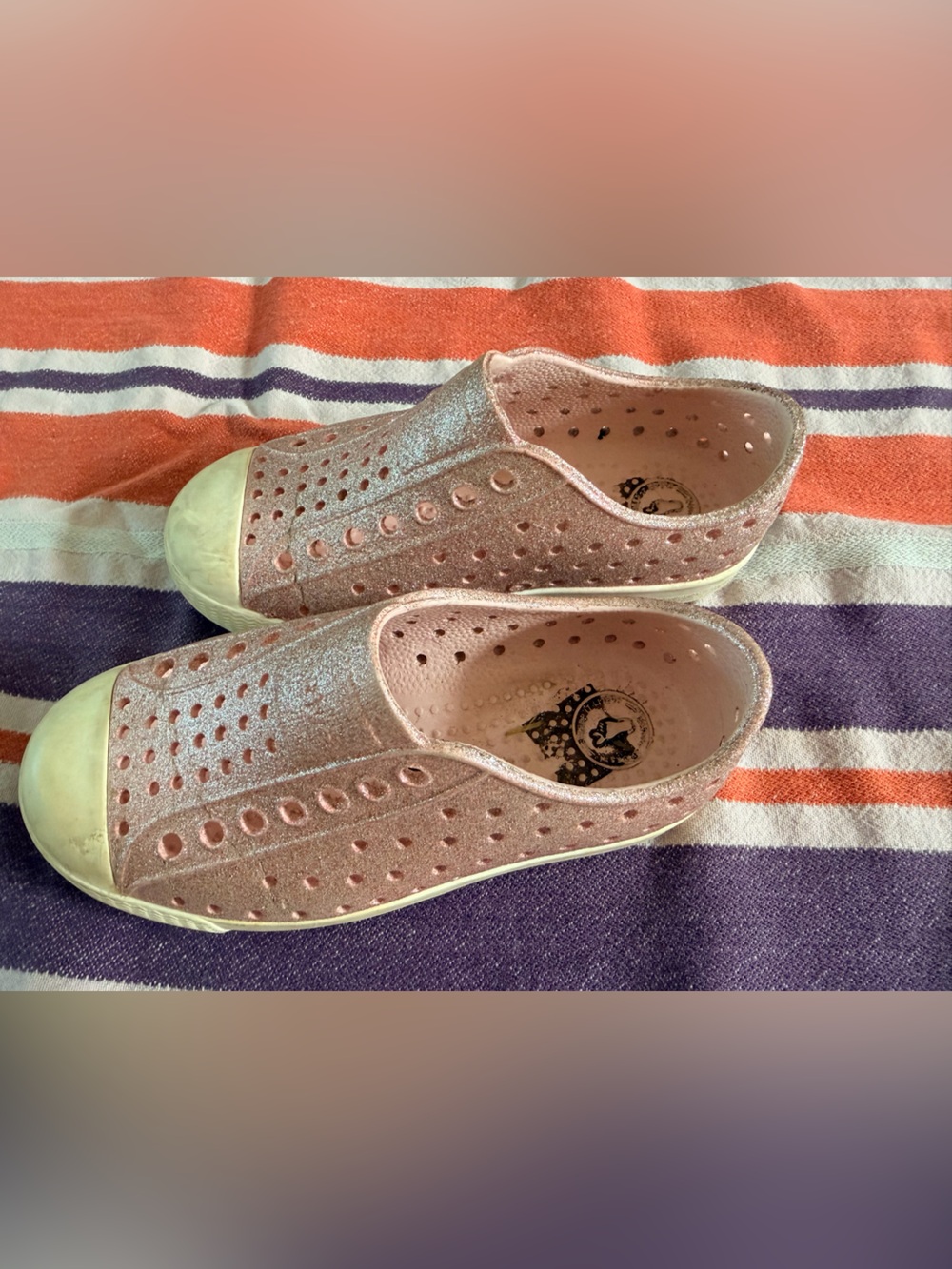 Native Kids Slip-On Glitter Sneakers - Pink glitter